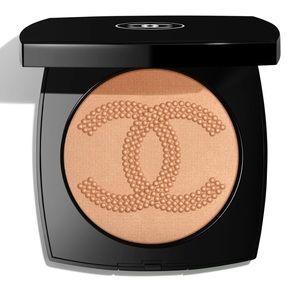 Chanel Oversize Illuminating Face Powder /(Sold out item) Warm Gold